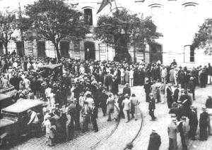 Estudantes de Direito reunidos no Largo de São Francisco, SP.