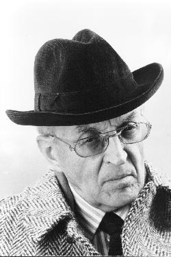 Escritor Piero Chiara (1913-1986)