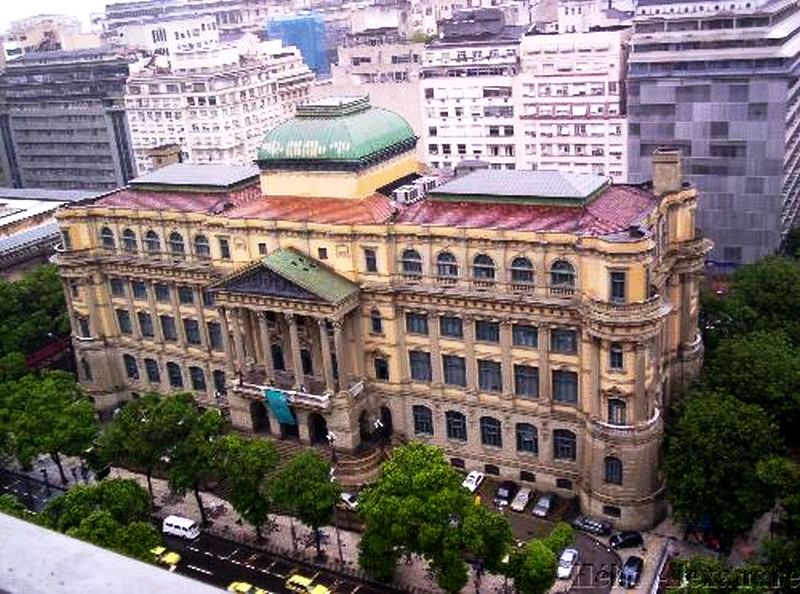 biblioteca_nacional_aerea1
