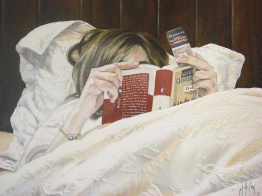 Marta Astrain (Espanha, contemp) Marta lendo na cama