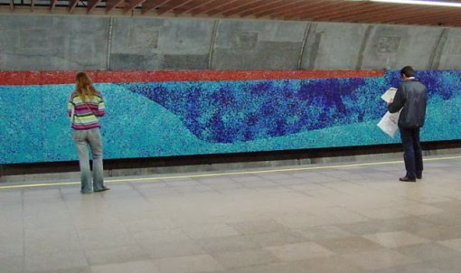 metro_TOP.jpgPainel “Quatro Estações”, de Tomie Otake, na estação Consolação.