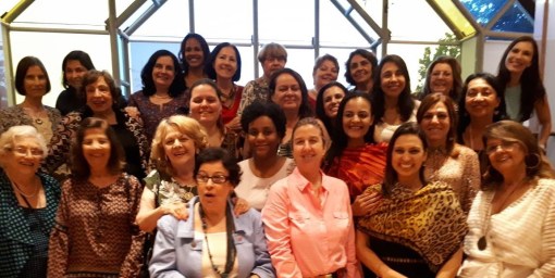 Ina escadaMG-20171210-WA0049